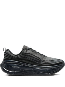 Vomero Plus Sneakers