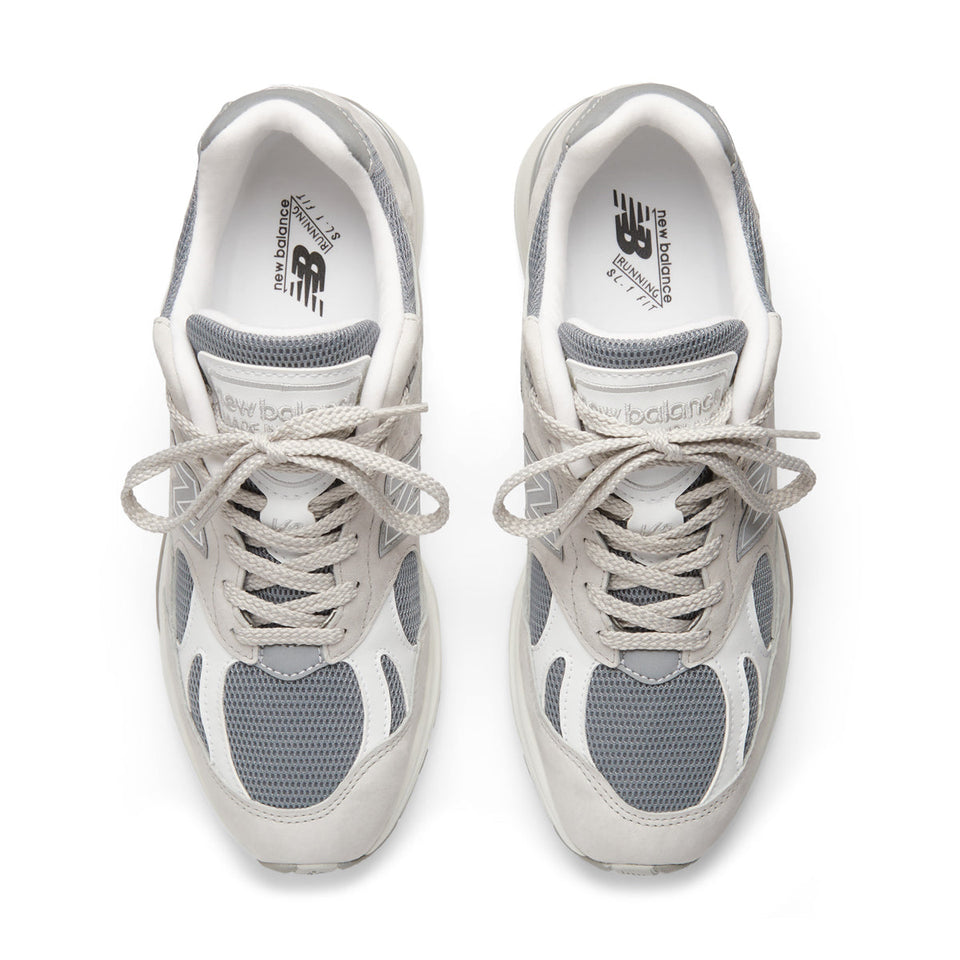 in UK 991 'Nimbus Cloud'