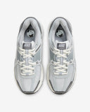 Nike Air Zoom Vomero 5 Shoes