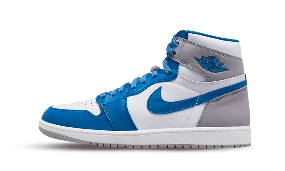 Nike Air Jordan 1 Retro High OG First in Flight Women's Shoes